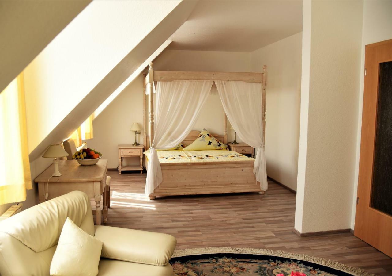 Hotel Restaurant Normandie シュイルドー エクステリア 写真